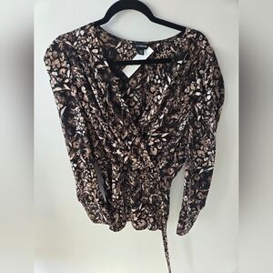 Le Chateau Women's Brown Leaf Floral Pattern Tie Front Top Size M